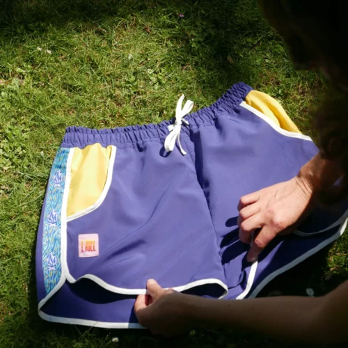 Short Bleu Myrtille Le Camp de Base X L'Abel Polaire - Précommande