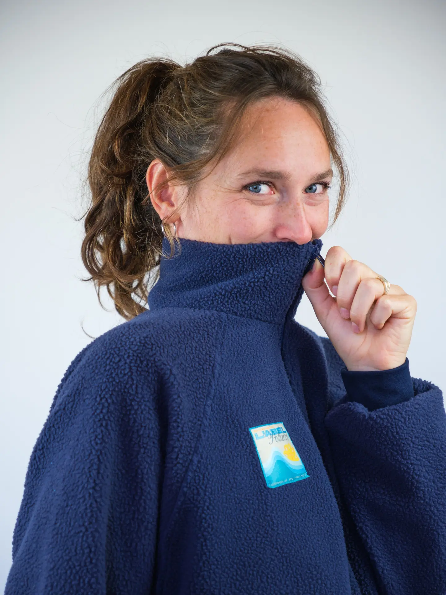pull-polaire-uni-marine-detail (1)