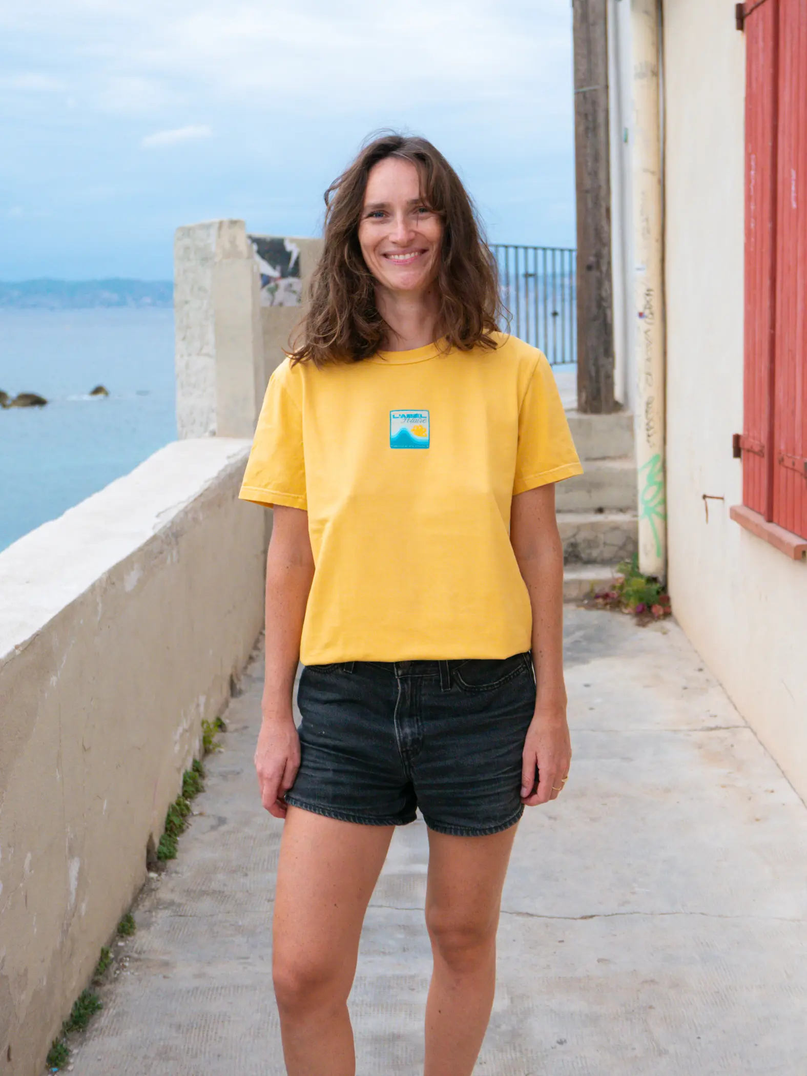 Tee shirt Jaune en Coton Bio - Édition Limitée – Image 2